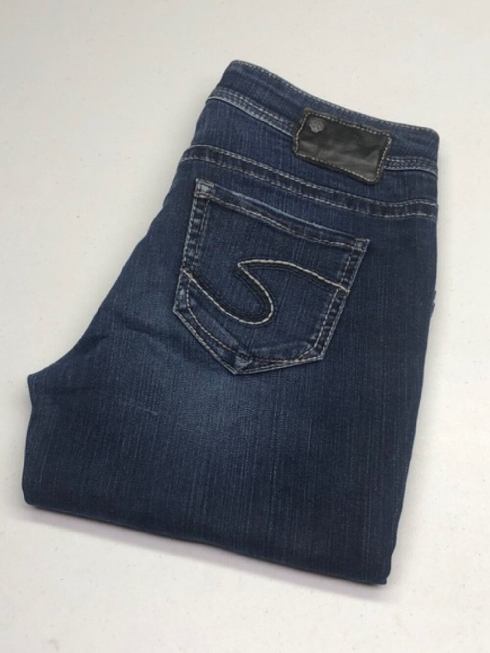 SILVER AIKO KICK FLARE CAPRI JEANS 29x23  ⭐️
